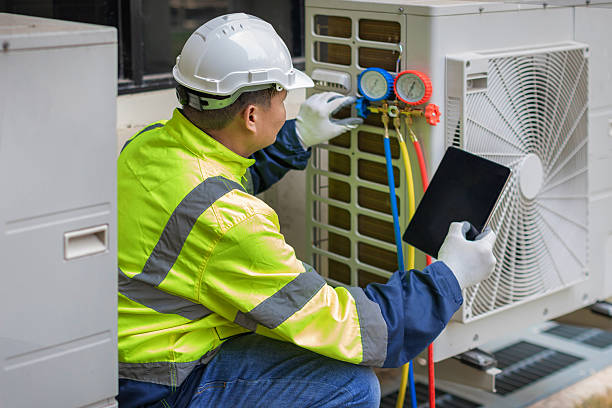 Professional Heat Pump Repair technician working in Linden, IA